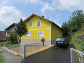 Гостиница Ferienhaus Deller  Пинкафельд